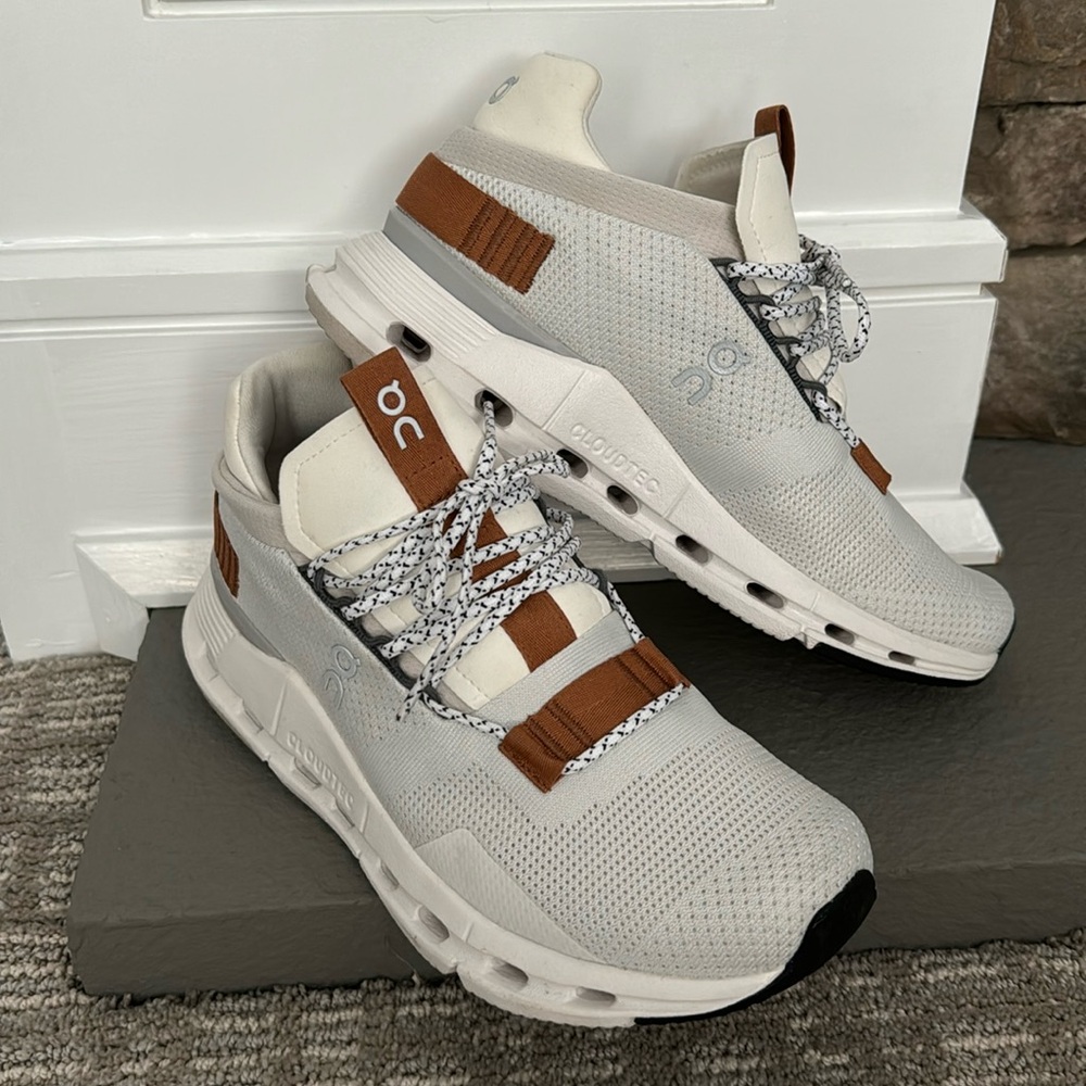 On Cloud Nova Running sneakers
